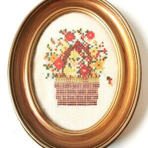 Vtg Casita Needlepoint Framed Art Flower Basket Floral Oval  Frame 9x7" Hand